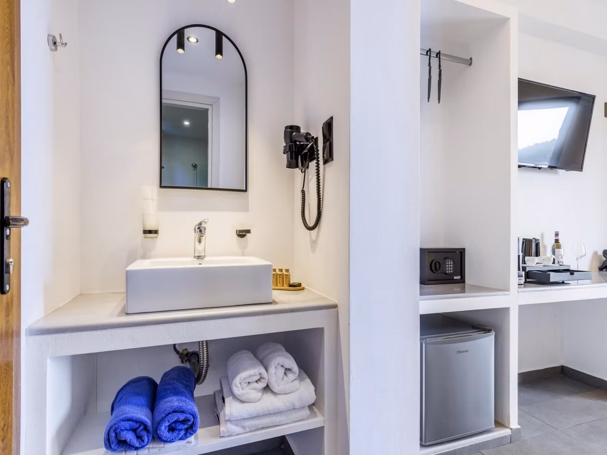 Superior Sky Double Room 14