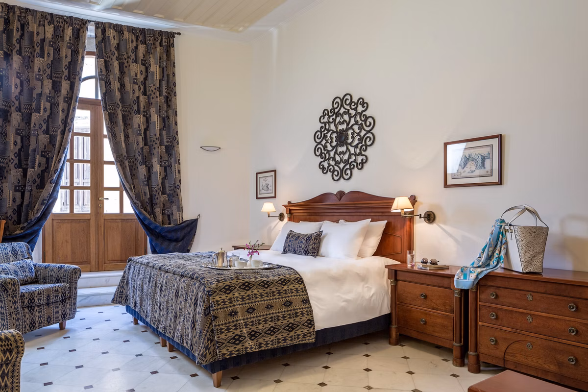 Honeymoon Suite 2