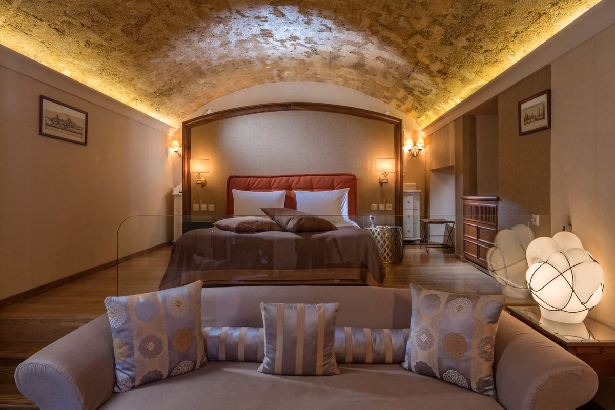 Master Suite 2
