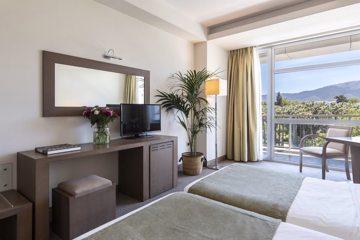 Interconnecting Rooms 2