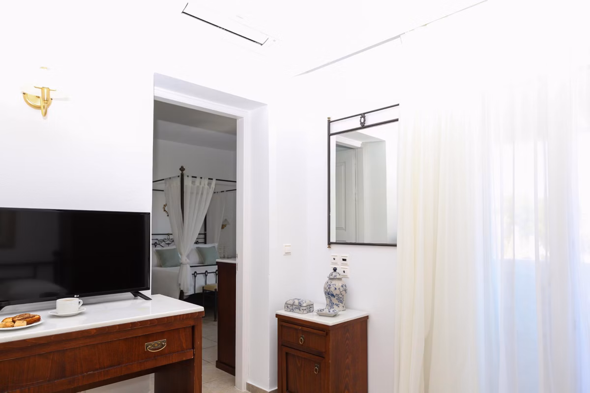 The Suite 25