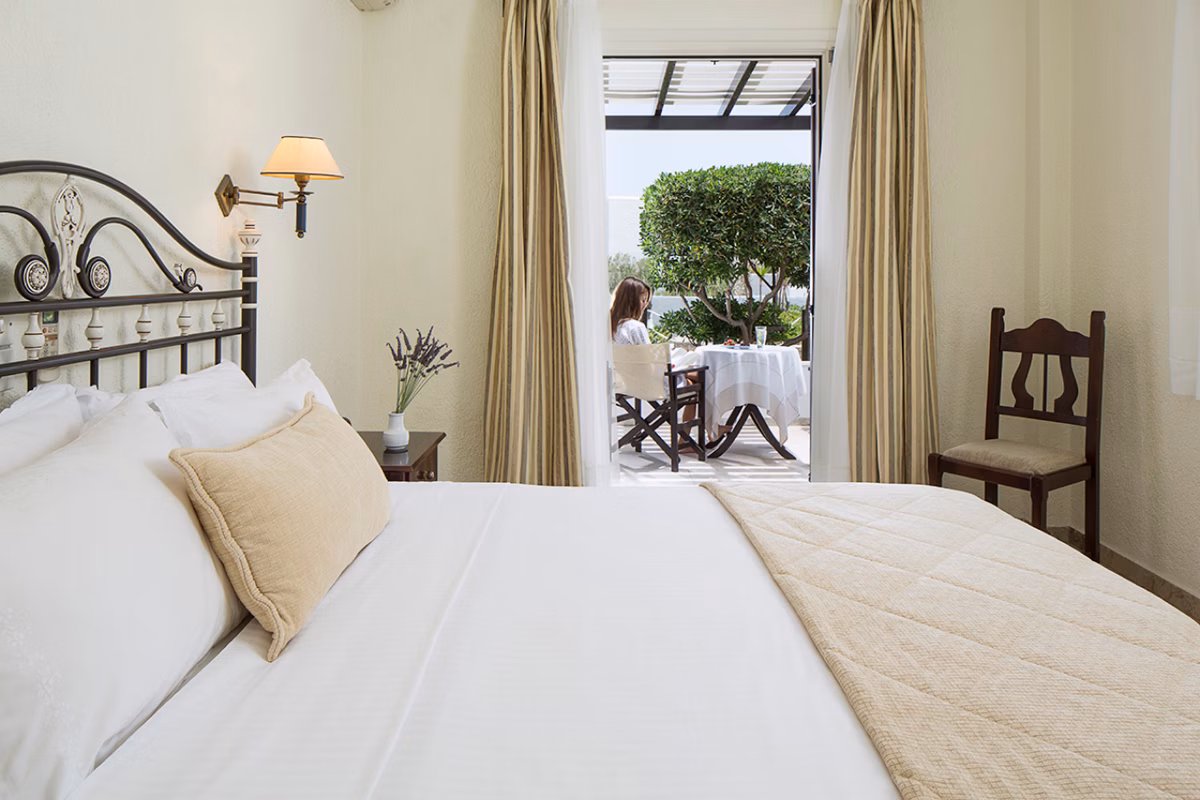 Contaratos Beach Hotel 3