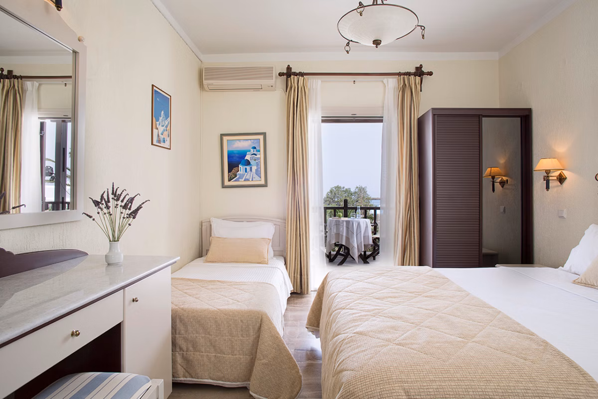 Contaratos Beach Hotel 5