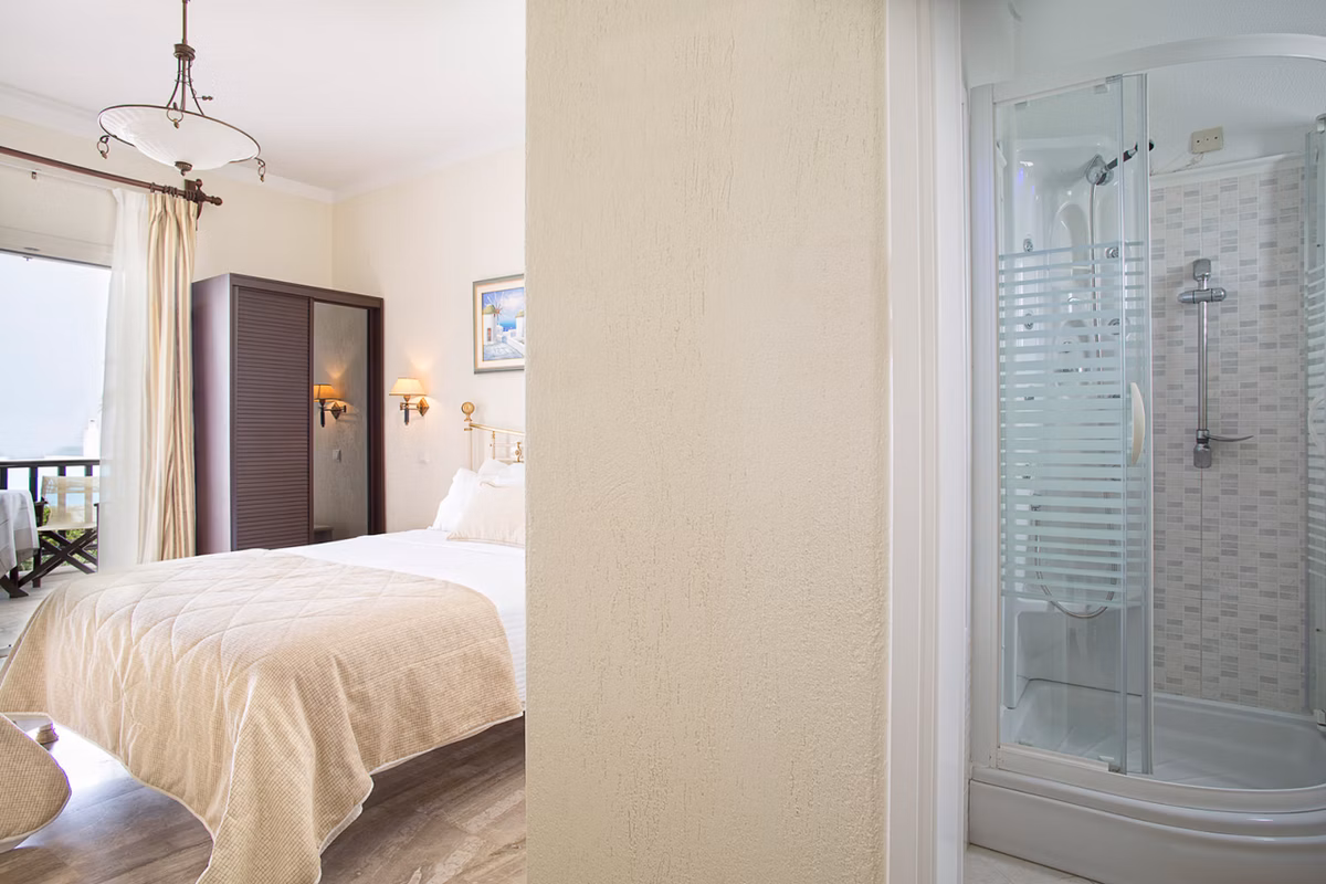 Triple Room 1
