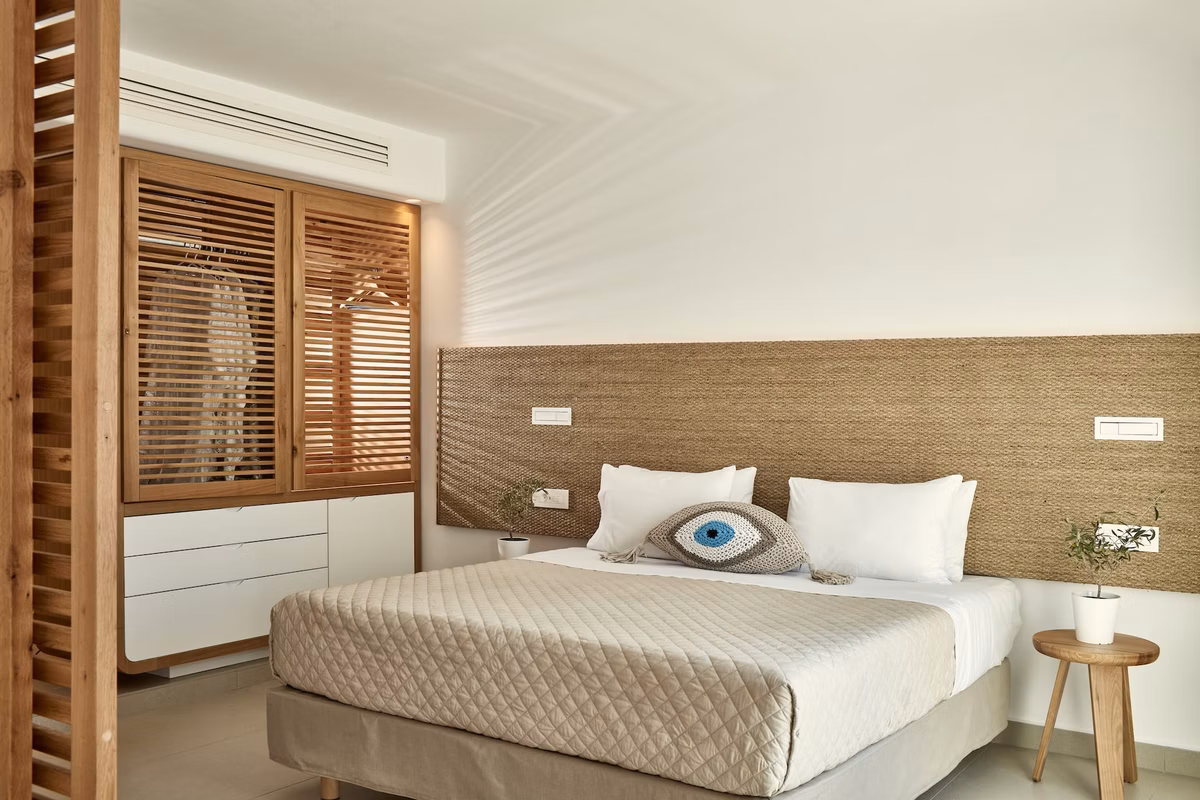 Pool View Suite with Indoor Hot Tub 2